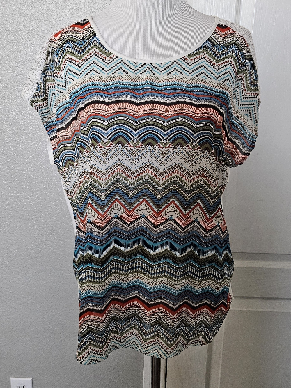 Claudia Richard Multi-Color Chevron Short Sleeve Tee